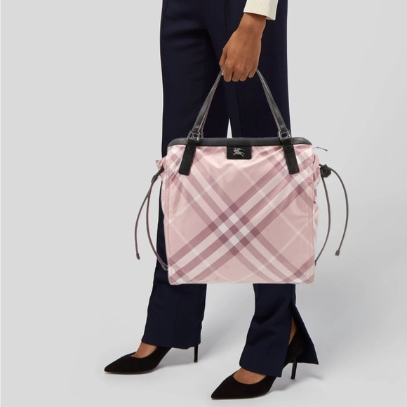 Pink Burberry Nova Check Shopper Tote w/  Pink Burberry Wallet - Picture 2 of 16